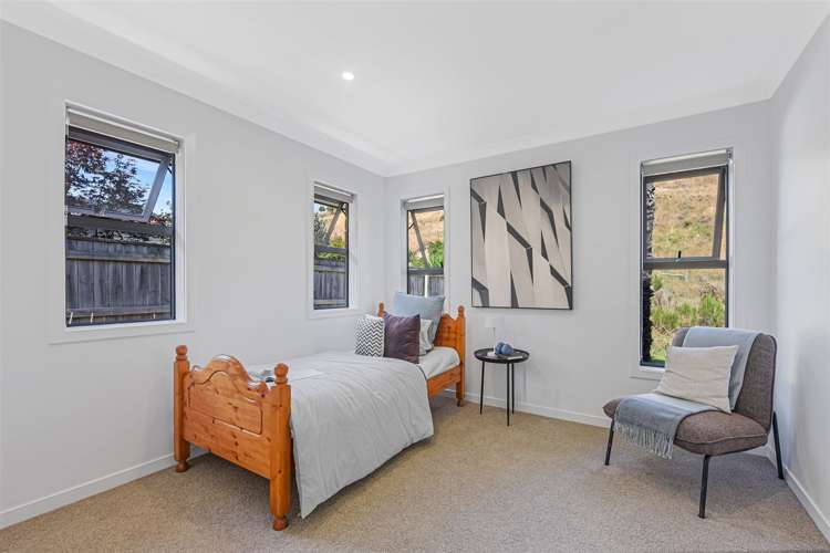 32 Sunningdale Drive Stoke_18