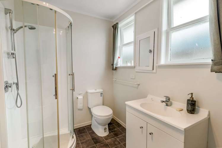 10 Humphrey Street Marton_15