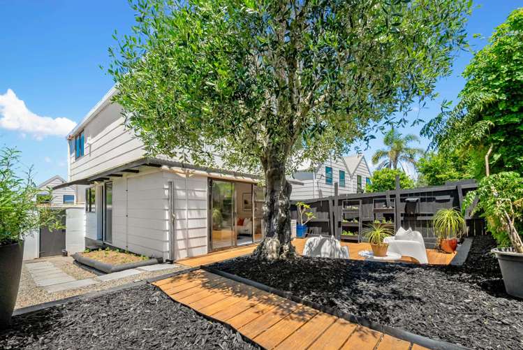 1/30 Owairaka Avenue Mount Albert_17