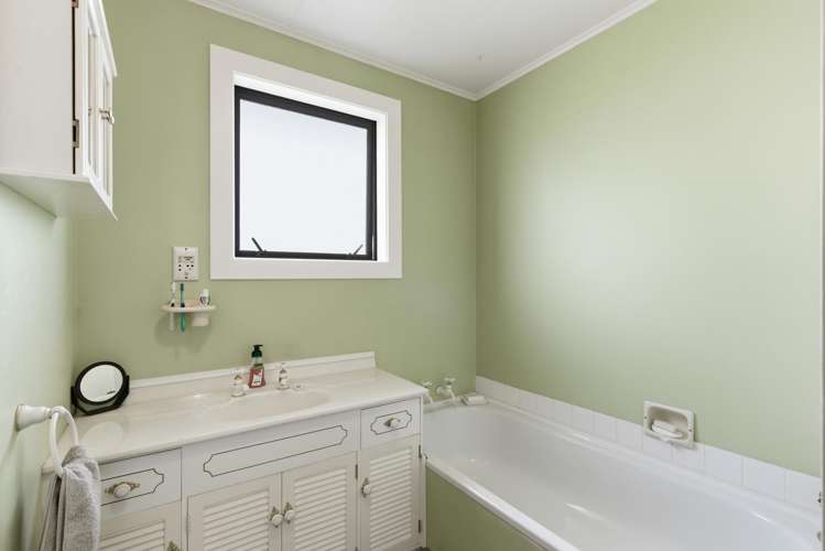 186 Paterson Street Grasmere_10