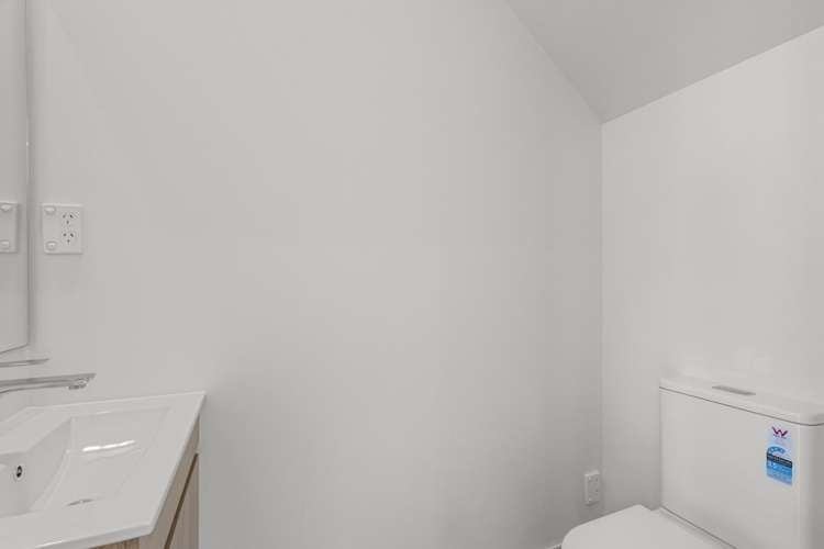 4C Roberts Road 1802_10