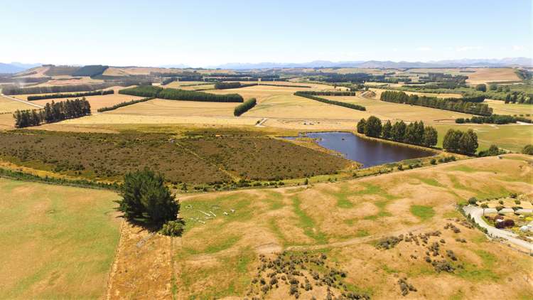 1398 Ramparts Road Manapouri_7