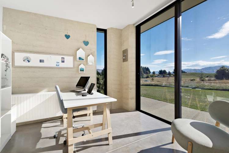 197 Loess Lane Hawea Flat_16