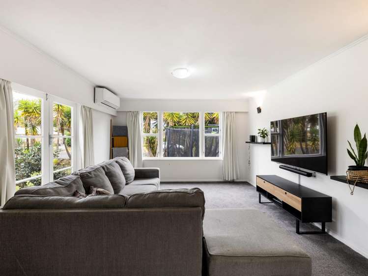 5 Sutton Crescent Hillcrest_1