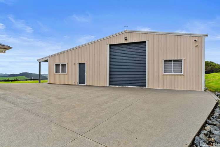 1518 Old North Road Helensville_23