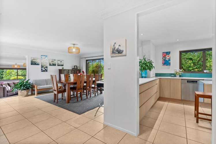 1614 State Highway 14 Maungatapere_13