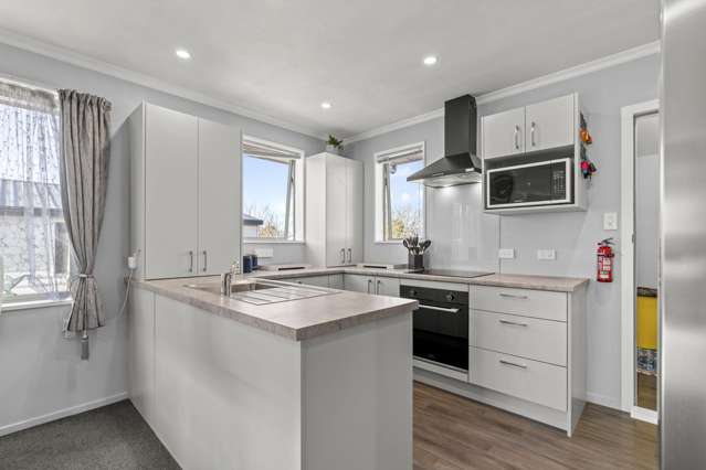27 Rowley Avenue Hoon Hay_4