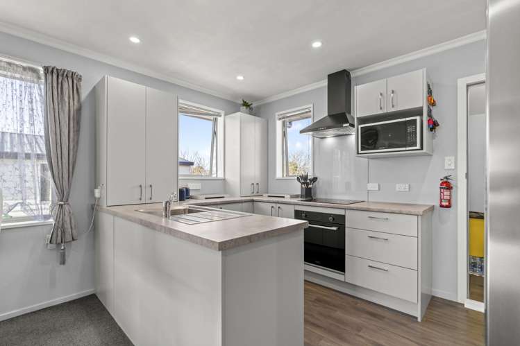 27 Rowley Avenue Hoon Hay_4