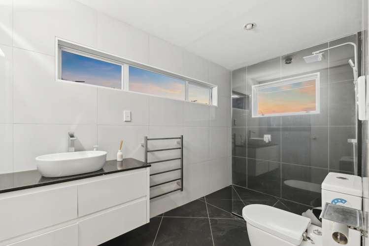 24 Peretao Rise The Gardens_14