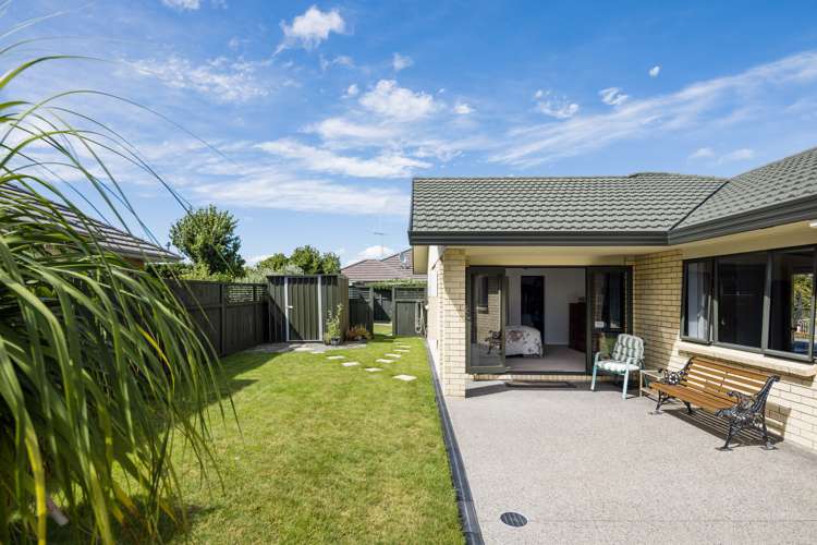 1 Merlin Close Huntington_12