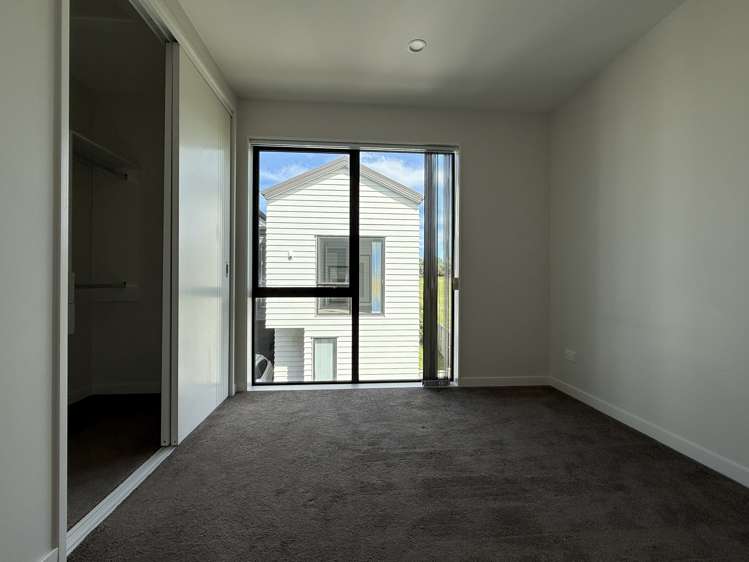 2/21 Akoranga Drive Northcote_12