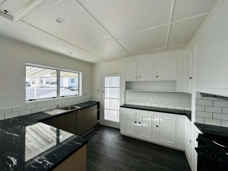 44 Churchill Avenue Manurewa_6