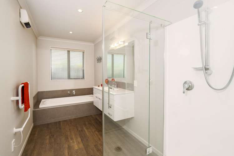 6 Woodhurst Drive Casebrook_18