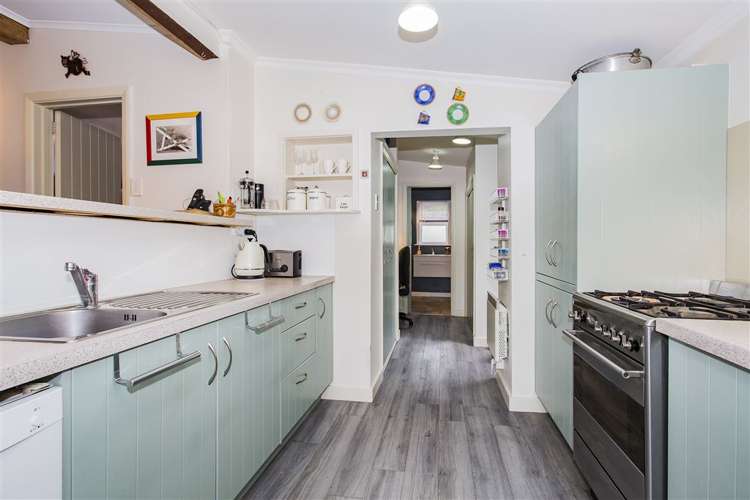 55 Batten Grove The Pines Beach_5