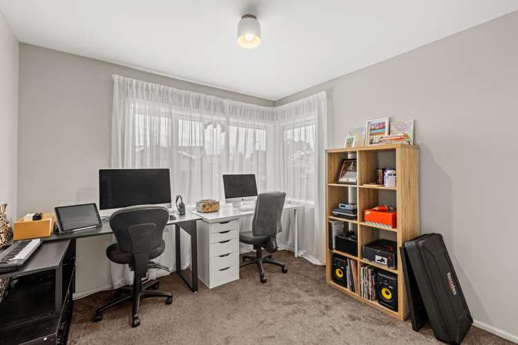 9 Fir Tree Lane Aranui_9