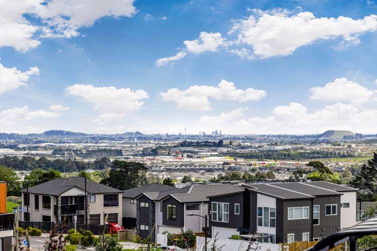 4 Hautoa Lane Flat Bush_16