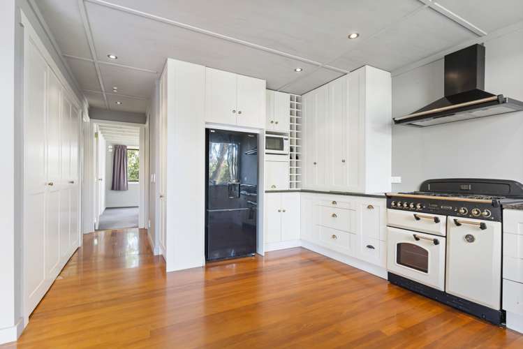 506 Ocean Road Whangamata_22