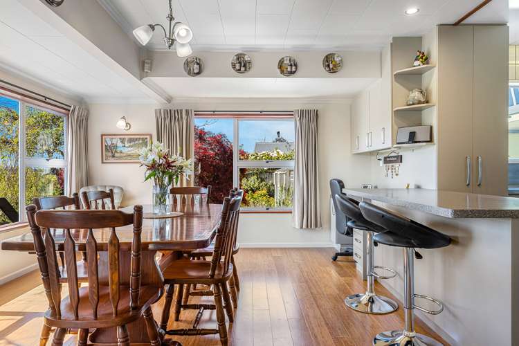 1624 Cust Road Cust_10