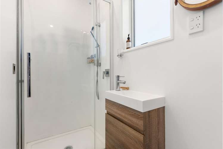 15 Fortification Road Karaka Bays_20