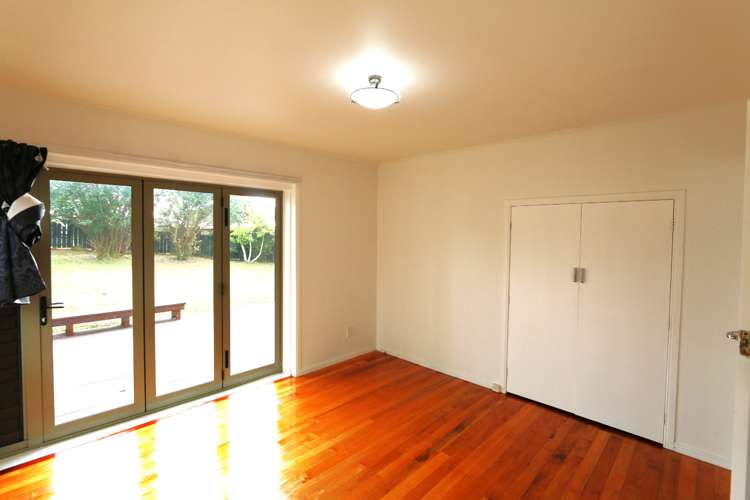 66 Bradbury Road Botany Downs_12