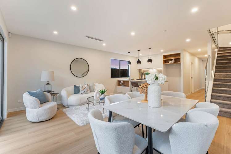 56 Ara Taha Crescent Orewa_13