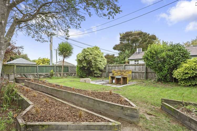 155 Gilberthorpes Road Hei Hei_12