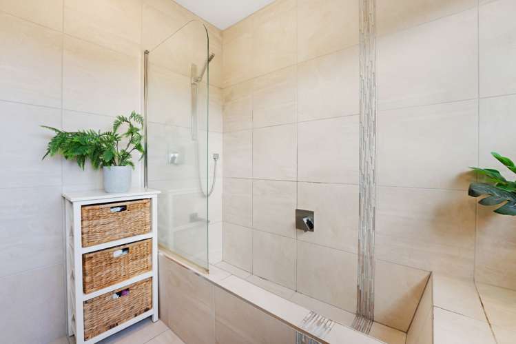 1/3 Rishworth Avenue Stanmore Bay_22