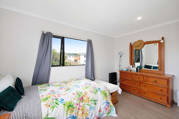 56 Fruitvale Road New Lynn_9
