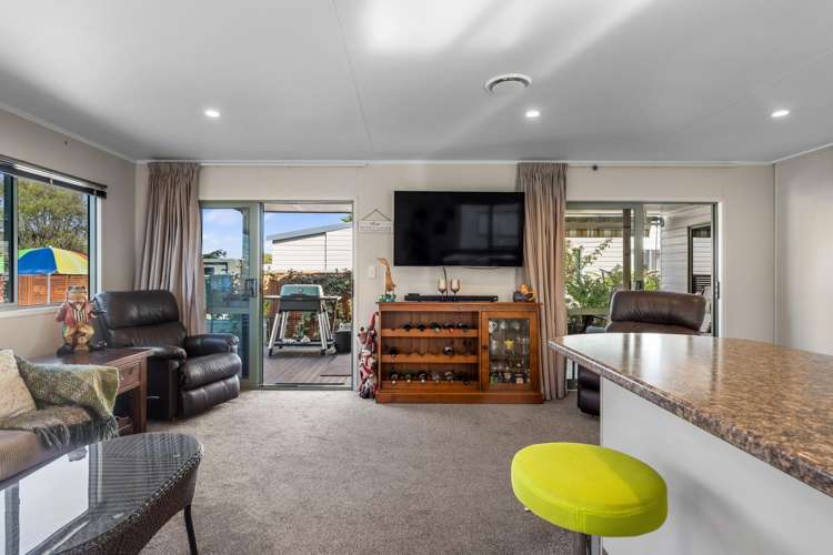 BV11/70 Beach Road Tahunanui_10