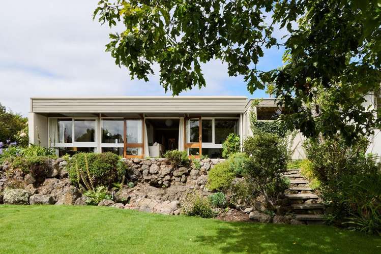 110 Huntsbury Avenue_0