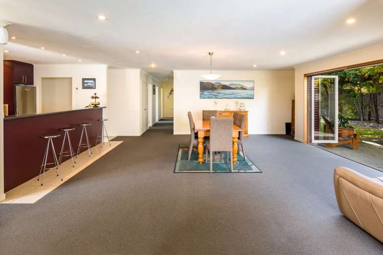 8 Vorbach Place Renwick_7