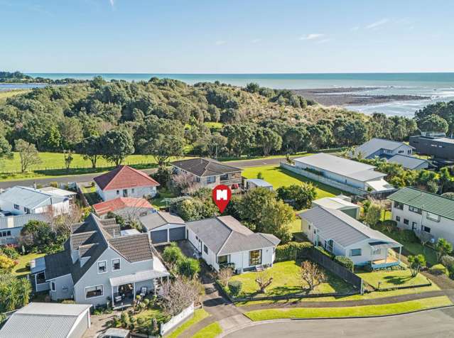 Sunny Warm Home, Close To The Beach