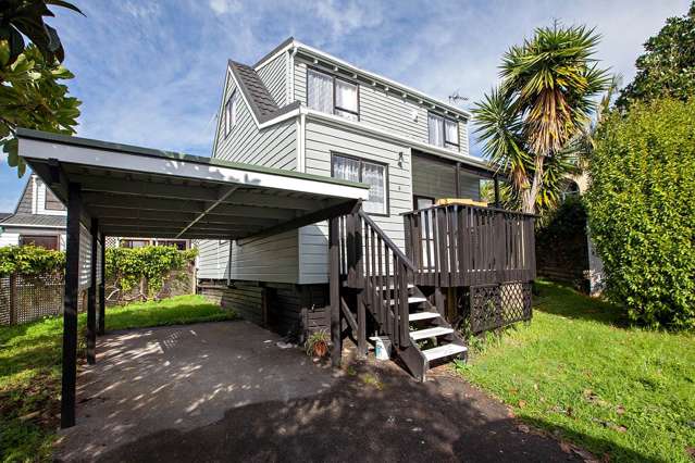 8/4 Taylor Street Blockhouse Bay_1