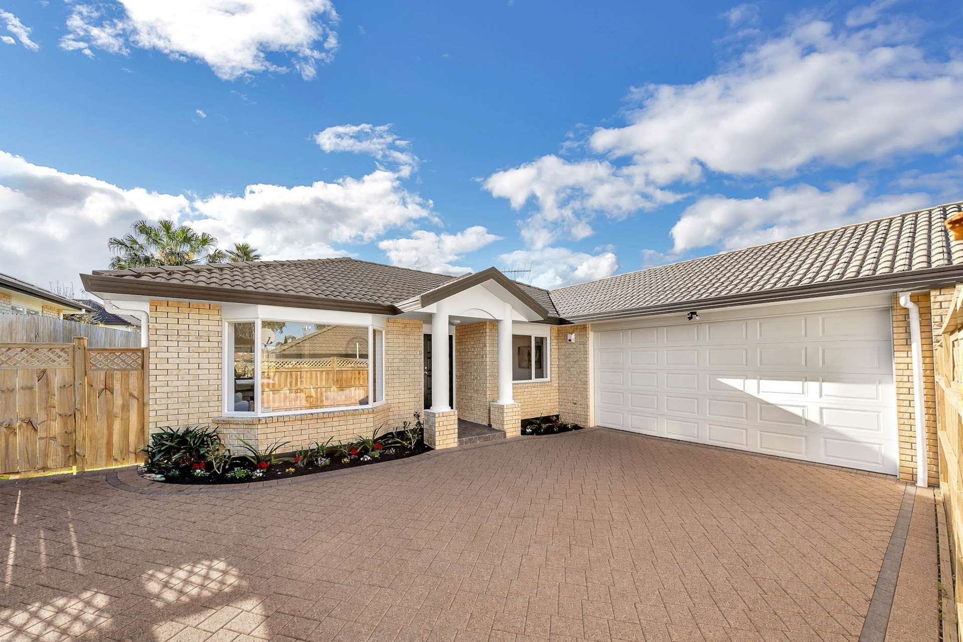 5 & 5A Ballydonegan Rise East Tamaki_0