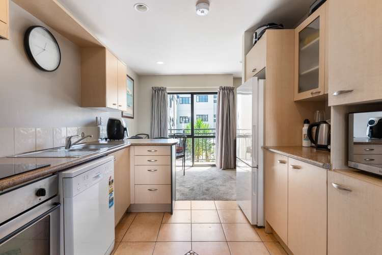 14/346 Oceanbeach Road Mount Maunganui_5