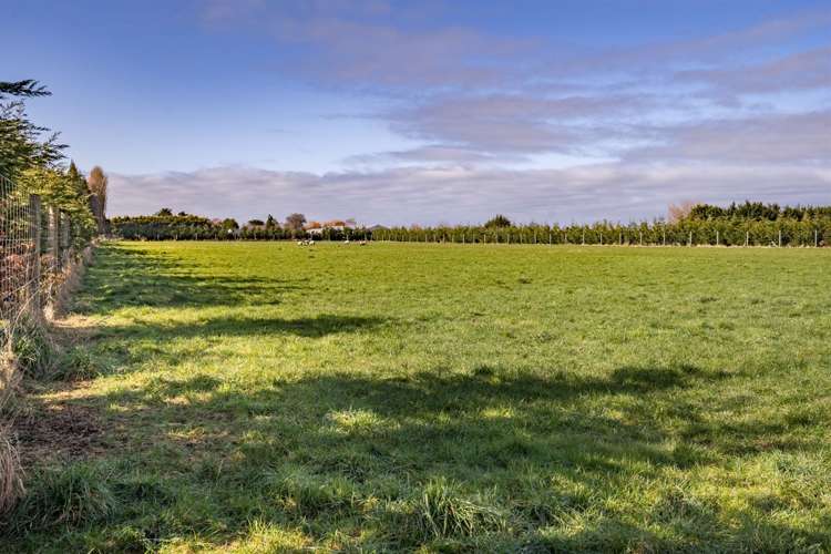 54 Calypso Road Makarewa_12