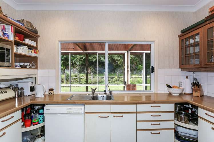 24 Stevens Road Hunua_11