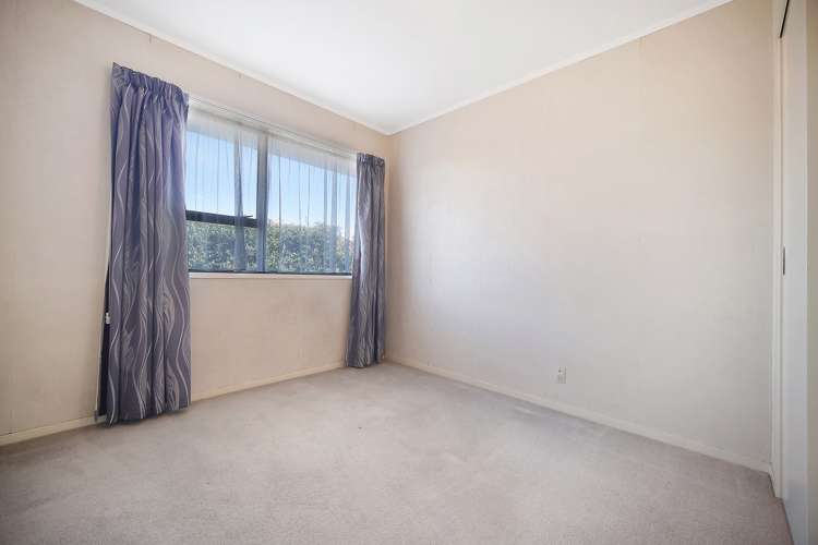 1 Hedge Row Sunnyhills_8