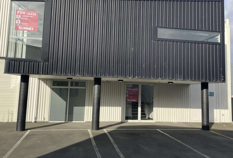 9 Oxford Mews (307 Queen Street)_0