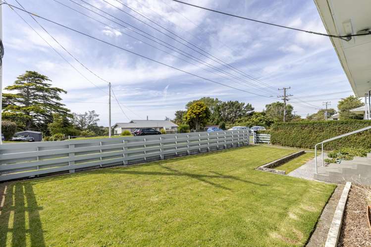 18 Cowling Road Hurdon_19