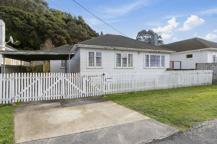 195 Wellington Road Wainuiomata_0