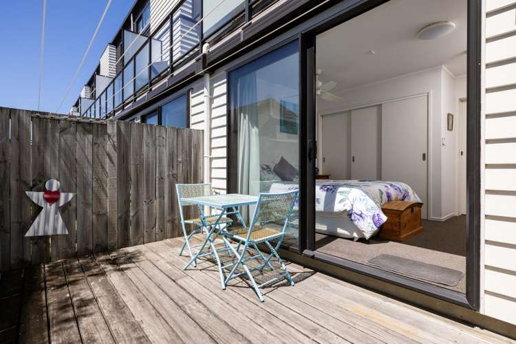 2/33 Miro Street Mt Maunganui_6