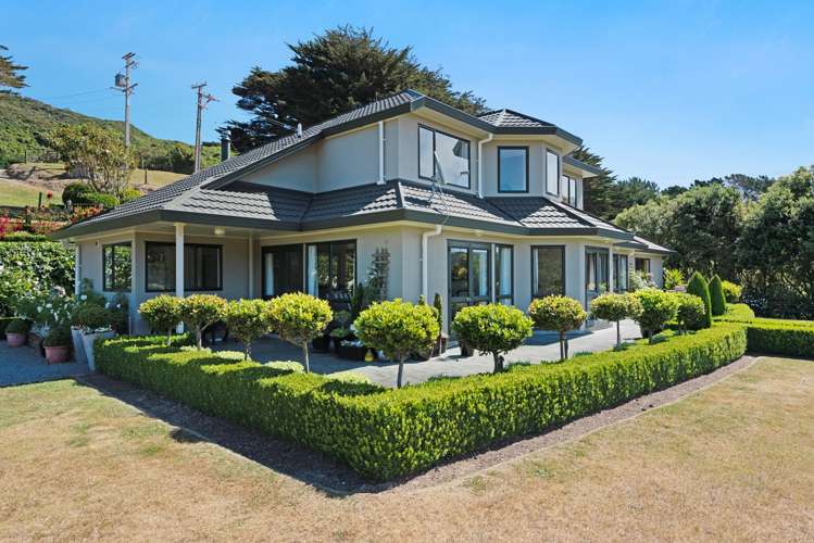 174 Makara Road Makara_32