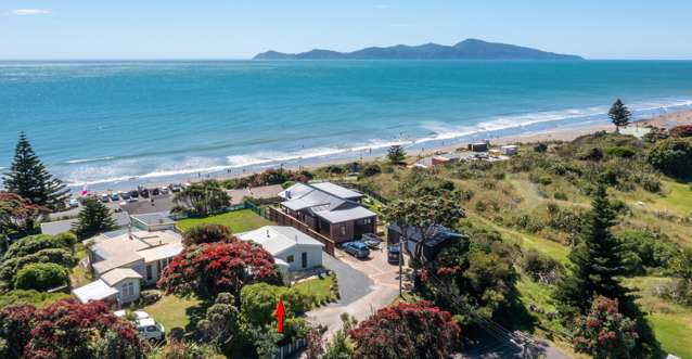 39 Aperahama Street Paekakariki_1