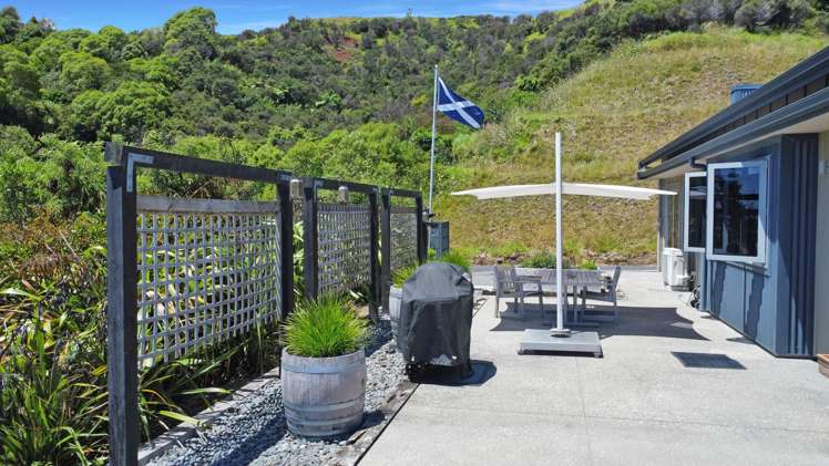 8 Ohiwa Cove Rise Opotiki_40