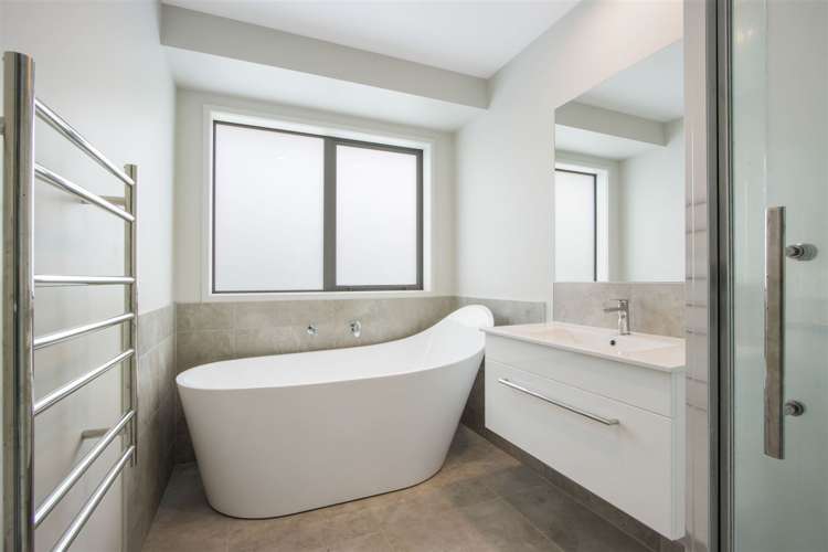 49 Arran Drive Aongatete_9