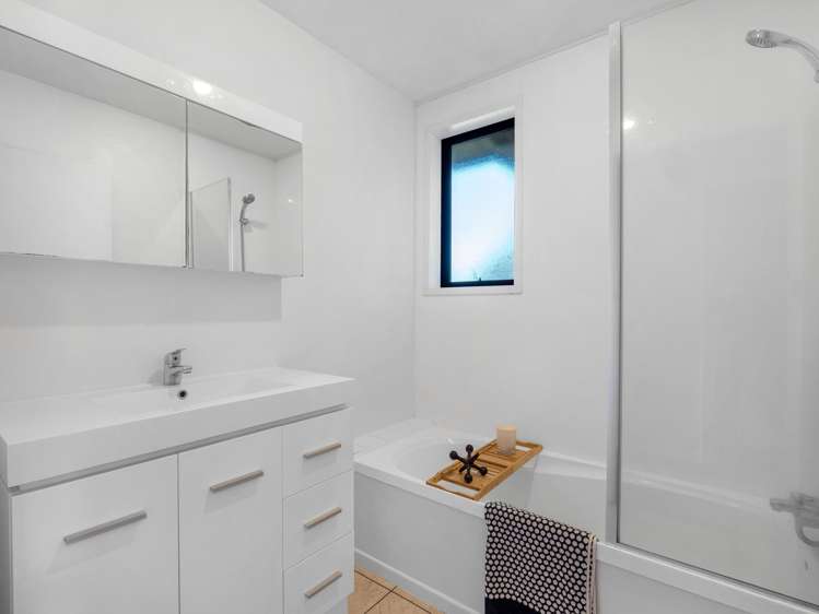 2/4 Banks Street Templeton_8