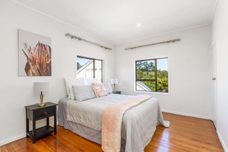 1042 Great North Road Point Chevalier_8