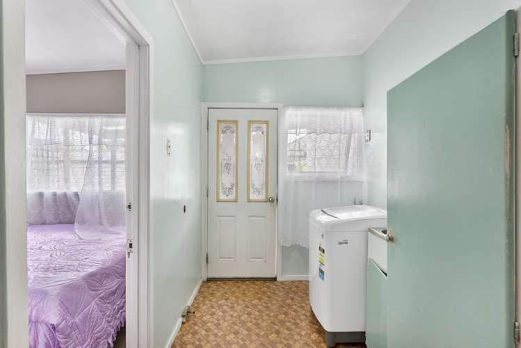 1/32 Tennessee Avenue Mangere East_18