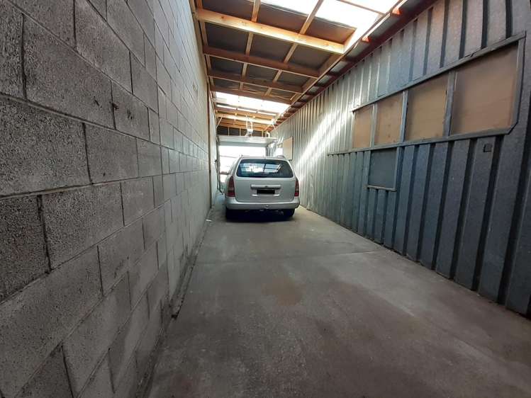 2/12 Edmundson Street Onekawa_3